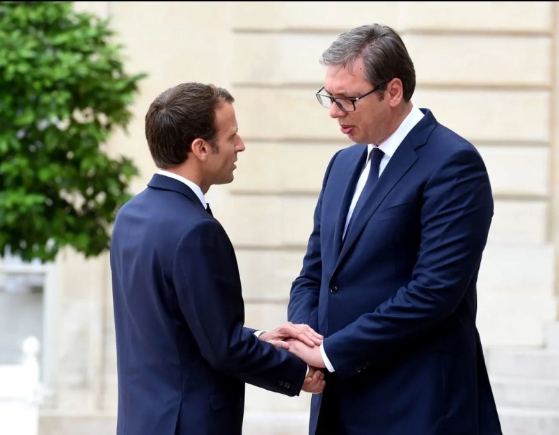 VUČIĆ MEĐU PRVIMA ČESTITAO MAKRONU! Francuska može da računa na Srbiju kao na iskrenog prijatelja i partnera (FOTO)