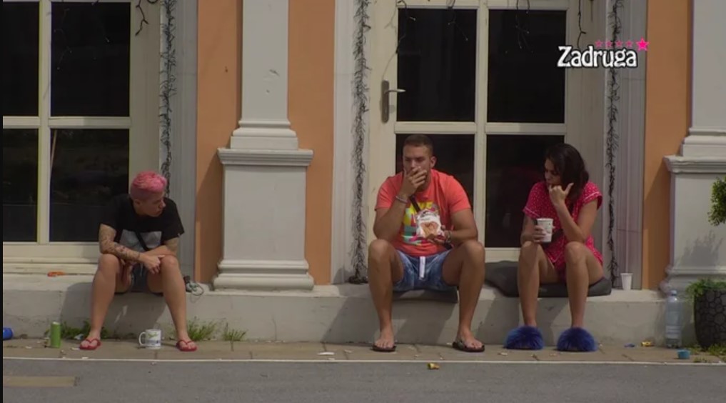 DALILA JE ŠIZOFRENA! Voli Cara, sviđa joj se Anđelo, a miri se sa Dejanom! (VIDEO)