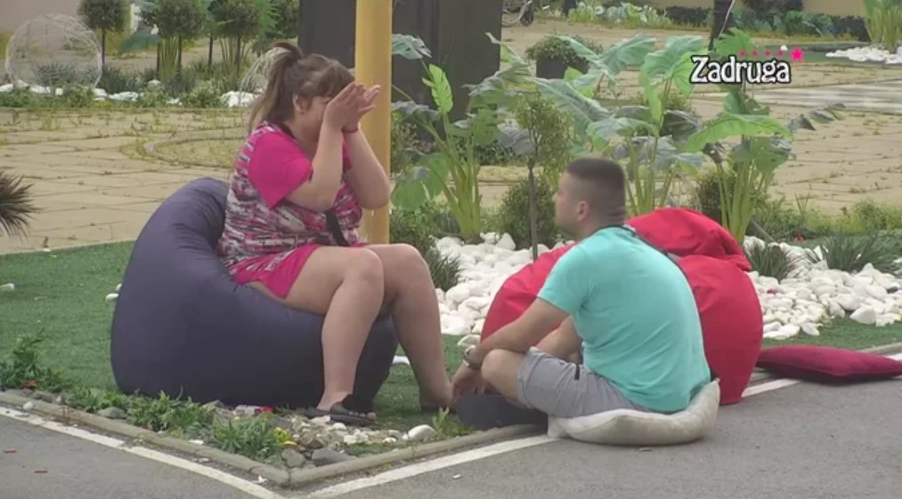 MILJANA LIJE SUZE ZBOG ZOLE! Slagala Bebicu da se sjetila POKOJNE BABE! (VIDEO)