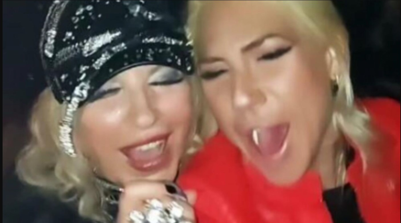 LUDNICA U KAFANI! Jovana i Nada pjevale u duetu! (VIDEO)