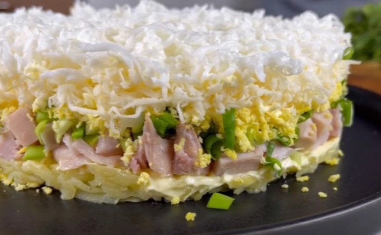 OBLAK salata je NOVA mimoza: Recept je postao PRAVI HIT, sir će se istopiti u ustima