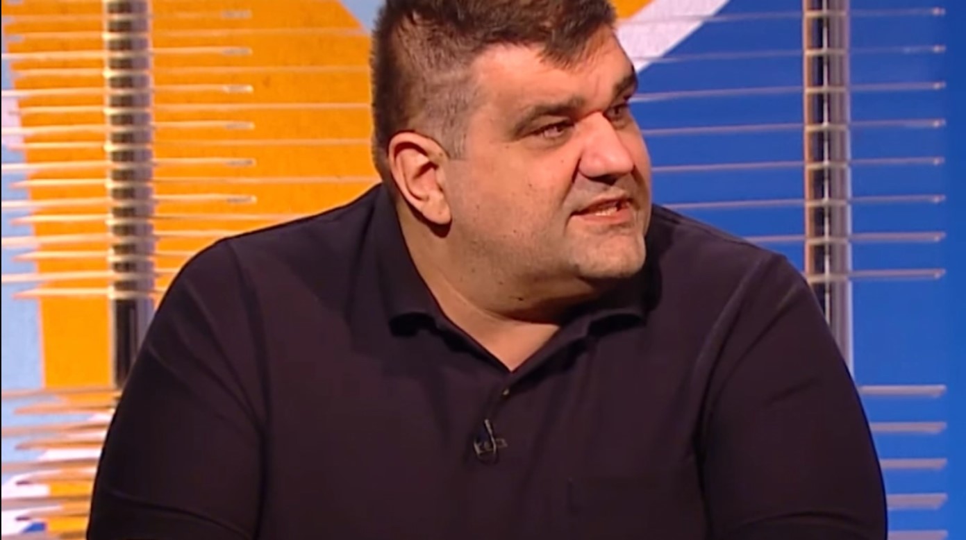 SAŠA MIRKOVIĆ RADI PUNOM PAROM! Počinje snimanje filma i serije "Kafana na Balkanu"