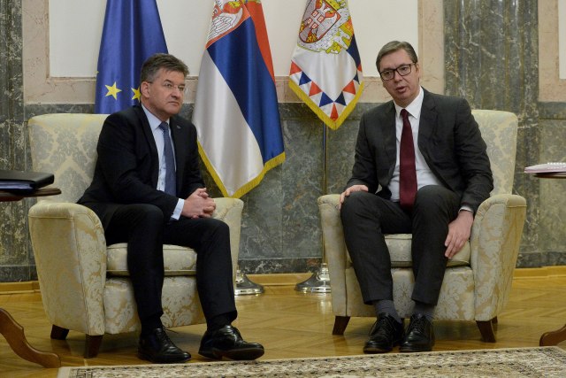 Vučić sa Lajčakom o nastavku dijaloga Beograda i Prištine