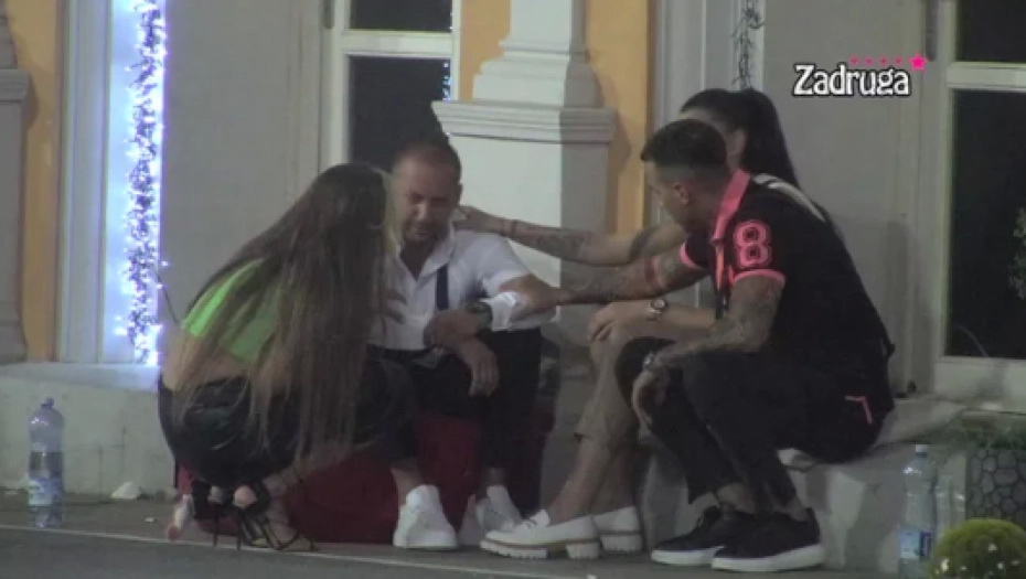 PRUŽILI MU UTJEHU Mina, Dalila i Mateja tješili Dina, pa kao pravi prijatelji stali uz njega kada mu je najteže