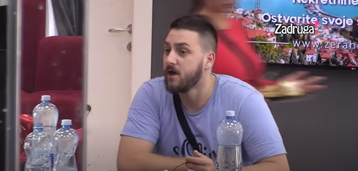 NOVA TURA SVAĐE! Zola udario na Miksi pred Bebicom! (VIDEO)