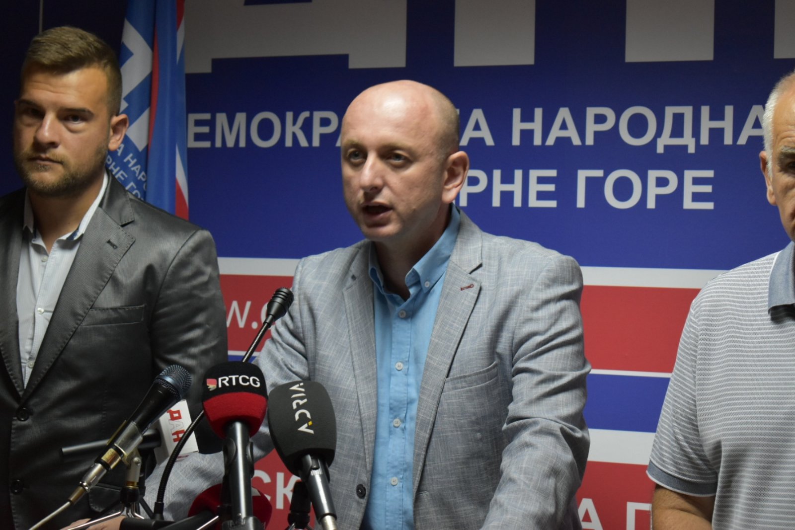 MILAN KNEŽEVIĆ: Na sjednicu Vijeća nisam došao jer neću da dajem legitimitet Konjeviću