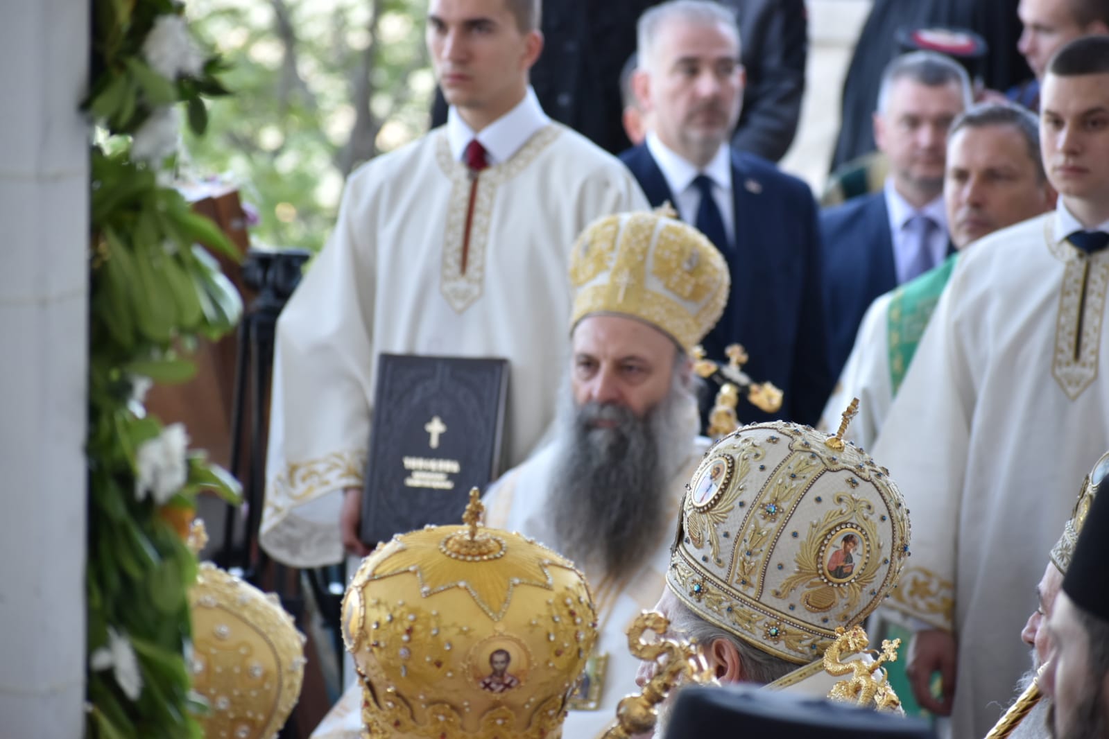 KORAK BLIŽE TEMELJNOM UGOVORU Ohrabrujuće poruke sa sastanka patrijarha Porfirija i crnogorskog premijera Dritana Abazovića u Nikšiću
