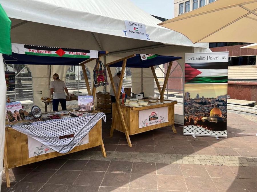 AMBASADA PREDSTAVILA KUHINJU Palestinske delicije na Proljećnom bazaru