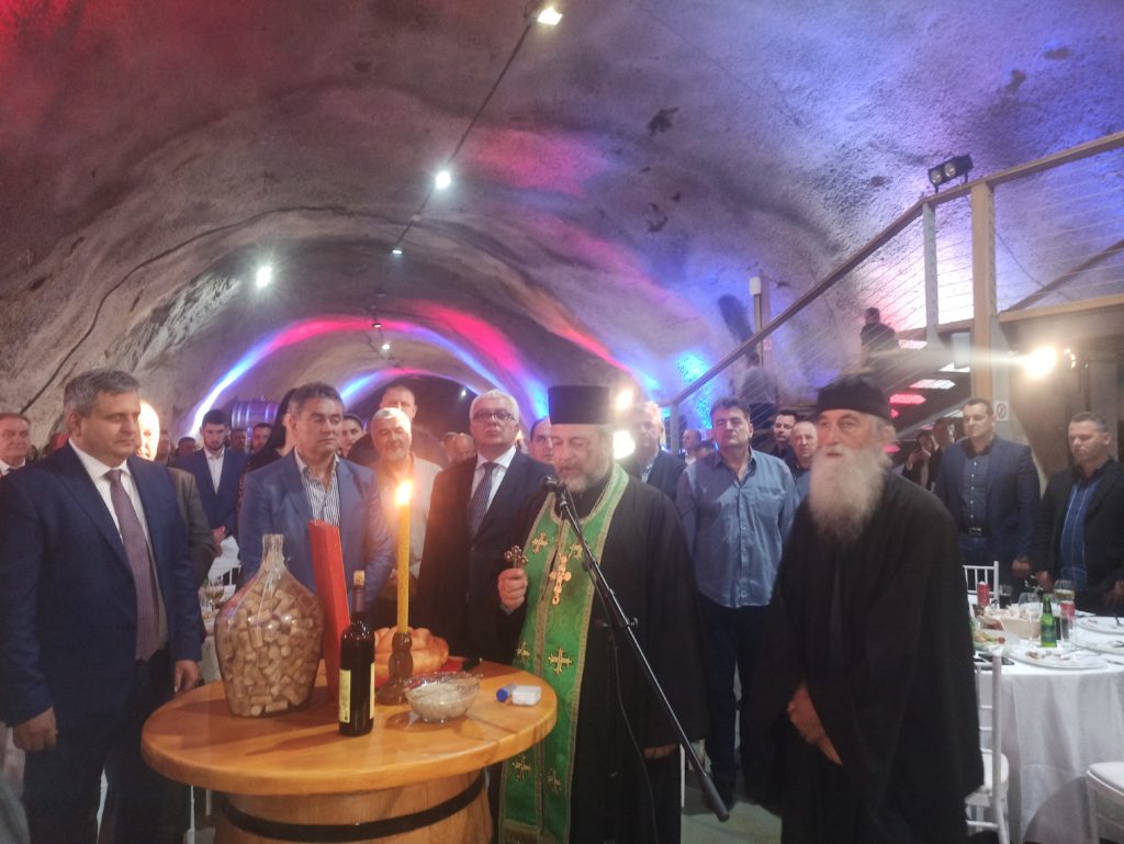 NOVA SRPSKA DEMOKRATIJA PROSLAVILA SLAVU Mandić: Srpski narod je najveći garant opstanka Crne Gore!