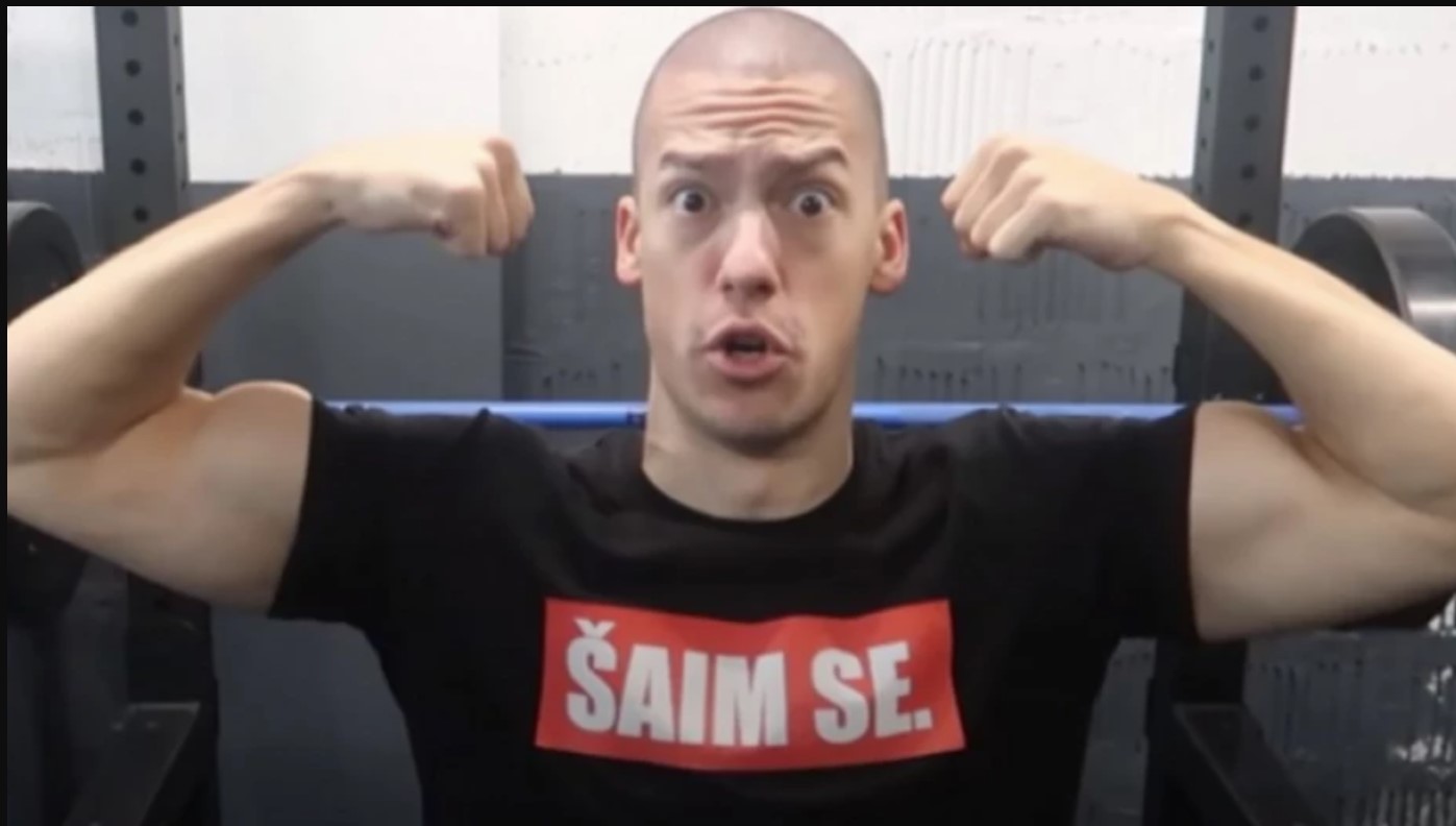 BAKA PRASE IMA NOVU DJEVOJKU? Bogdan Ilić oglasio se na svom Instagram profilu, a evo šta je poručio pratiocima! (FOTO)