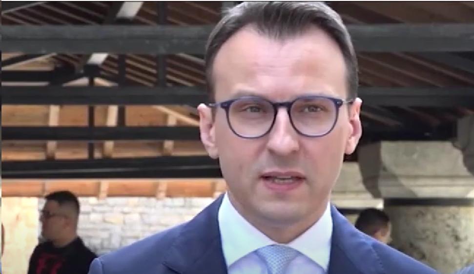 PETKOVIĆ OŠTRO PORUČIO: "Kurti bolje da obezbijedi hranu nego da napada Vučića"