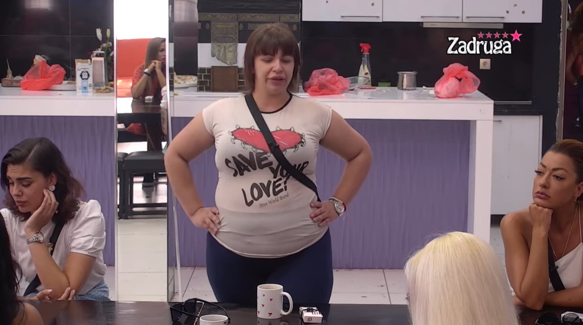 BEBICA TRAŽI SAŽALJENJE! Namerno odbija hranu i pali jednu za drugom! MILJA GA PROVALILA! (VIDEO)