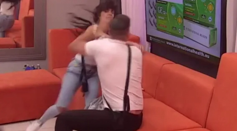 VIKI PRETUKLA MARKA Zadrugarka se ne smiruje, nasrnula na Osmakčića (FOTO)