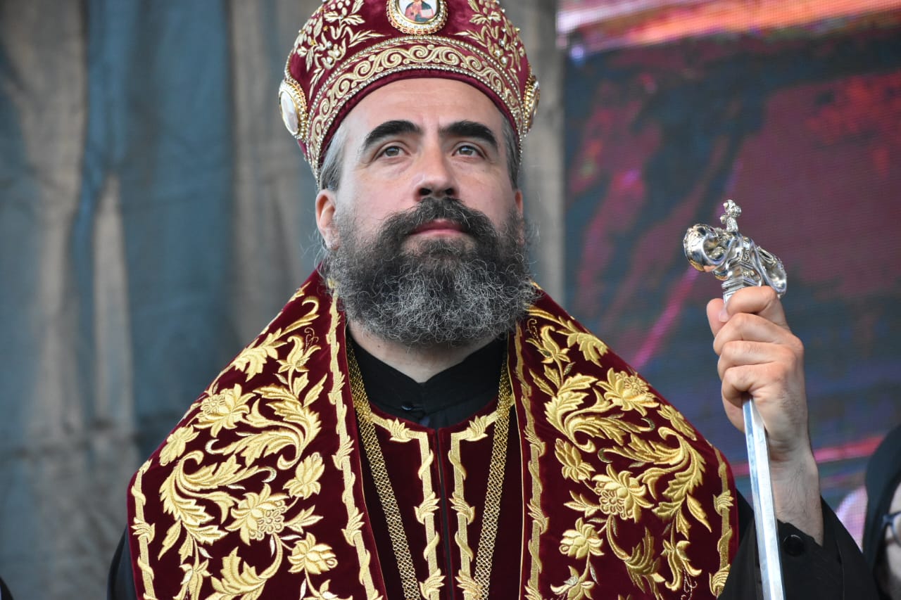 Vladika Metodije u Dolima: Otrijeznite se i probudite, zaboravite na sve podjele