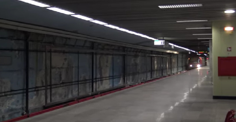 POŽAR U METROU U BUKUREŠTU Zbog vatre u tunelu vatrogasci evakuisali ljude!