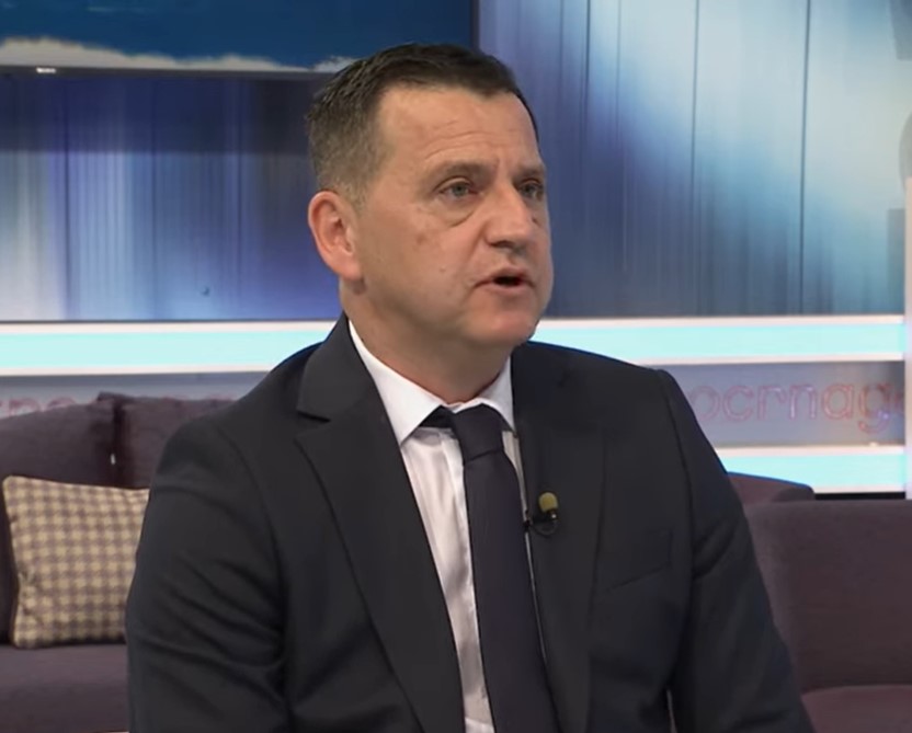 Vojinović: Radiću na potpunoj depolitizaciji obrazovnog sistema