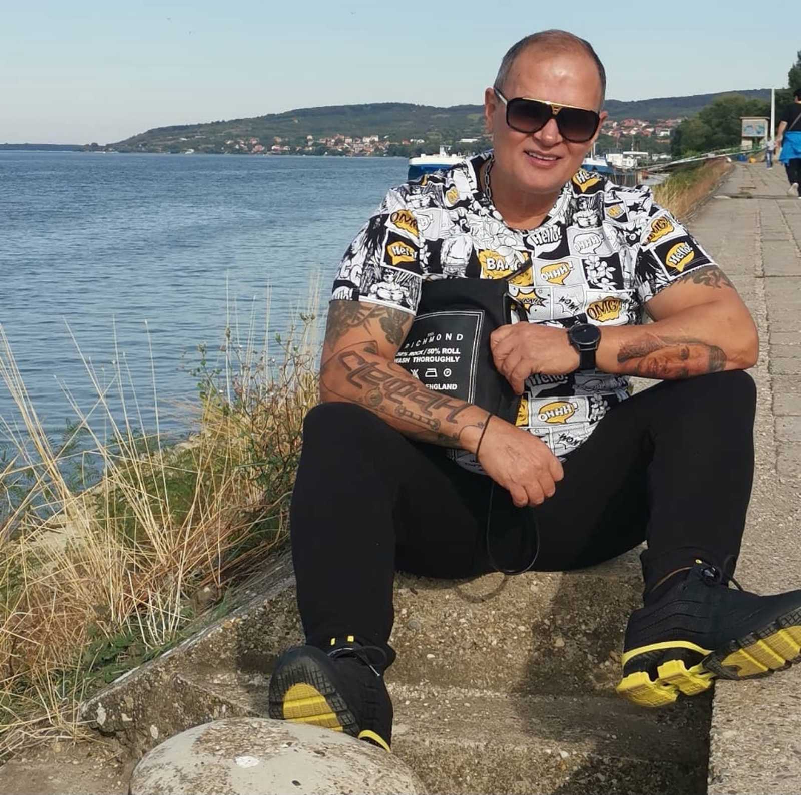 KARIĆI OSTAJU UZ MENSURA! Osman ne dozvoljava da se mobilni šalje u BAR! (FOTO)