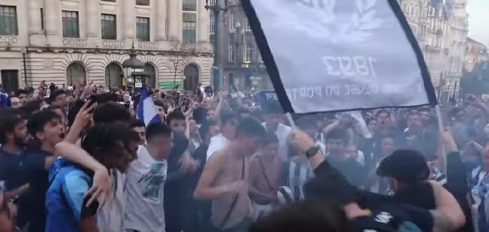 TRAGEDIJA NA PROSLAVI TITULE Navijač Porta ubijen, djevojci se bore za život (VIDEO)