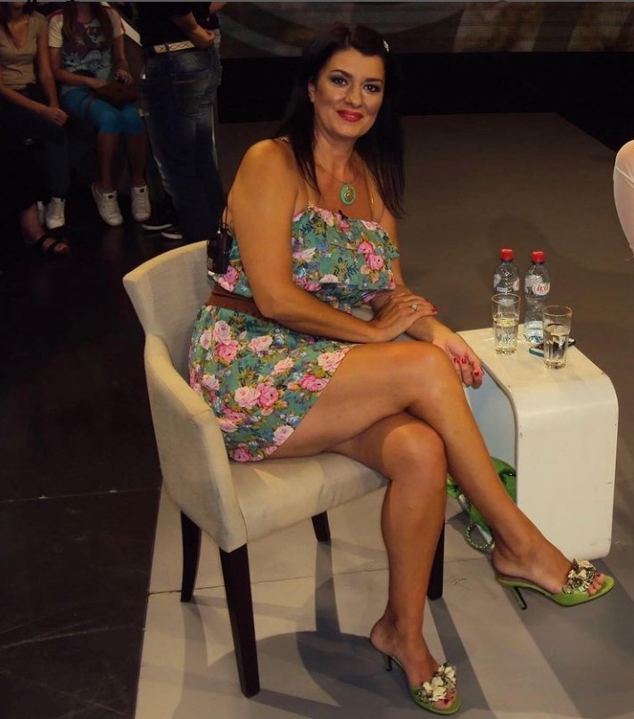 ŠOK INTERVJU! SAŠKA KARAN TVRDI: "ERA JE KRIV ŠTO MU UNUK ROBIJA! DALILA UVIJEK IMA KRILCE OD SLEPOG MIŠA, TIME ZALUĐUJE MUŠKARCE! MARIJA PLAĆA BEBICU ZA SE*S SA MILJANOM!"