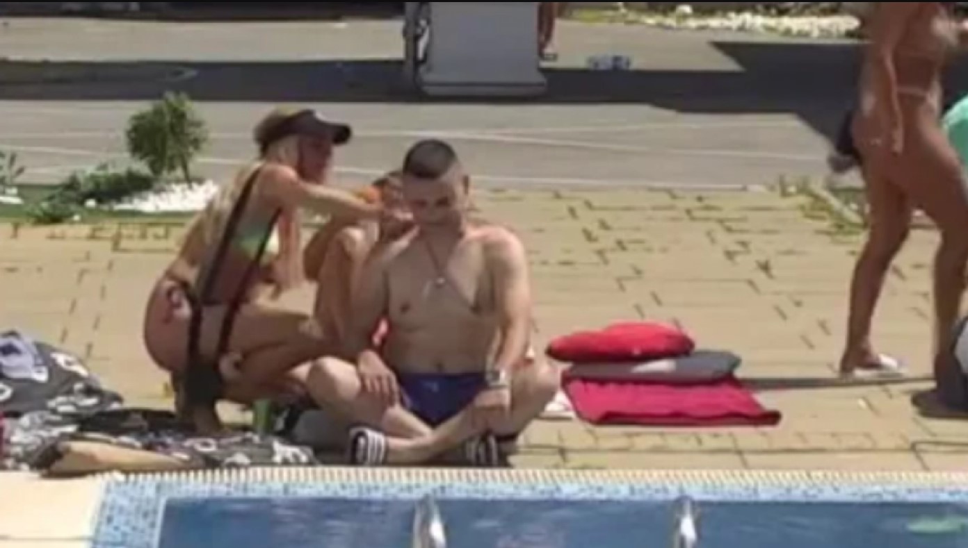 PALO PRVO ŠTIPKANJE! Bebica se prepustio MARIJANI ZONJIĆ! (VIDEO)
