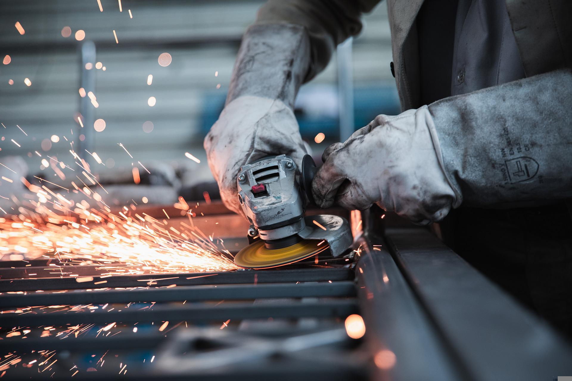 MONSTAT: Industrijska proizvodnja pala 15, 2 odsto