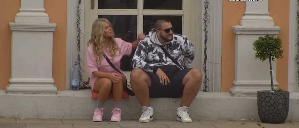 DOK MILJA NEMA ZA CIGARE, ZOLA MUVA MARIJANU! Evo kakve planove ima Čolić sa Zonjićevom! (VIDEO)