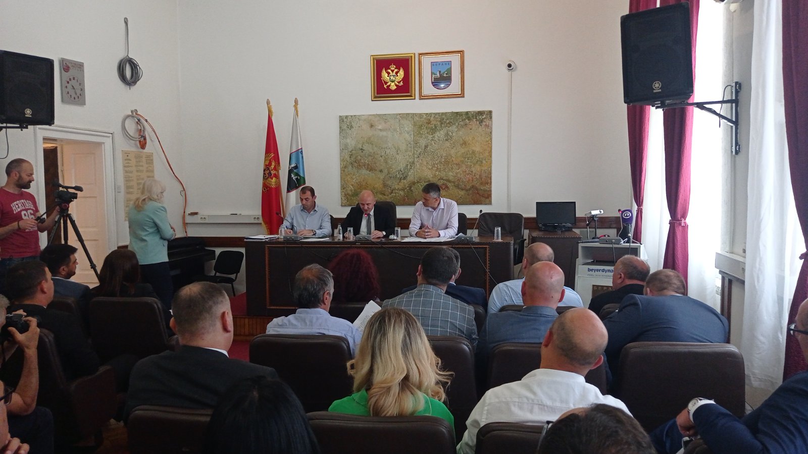ZASIJEDANJE SO BERANE: Novica Obradović novi predsjednik skupštine (FOTO)