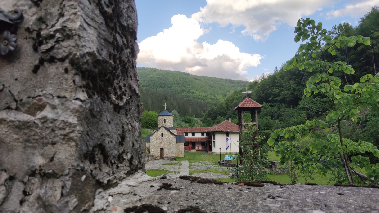 DANAS JE PO VJEROVANJU NAJSREĆNIJI DAN Evo šta ne treba raditi na Spasovdan i koje običaje valja ispoštovati