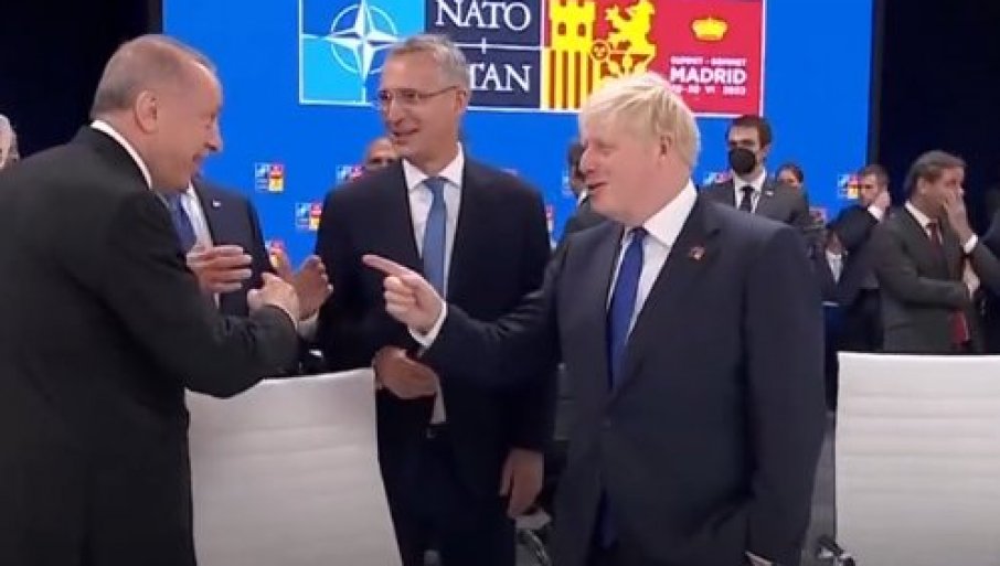"OVO JE SRAMOTA ZA NAS" Borisu Džonsonu nije prijala Erdoganova šala na njegov račun (VIDEO)