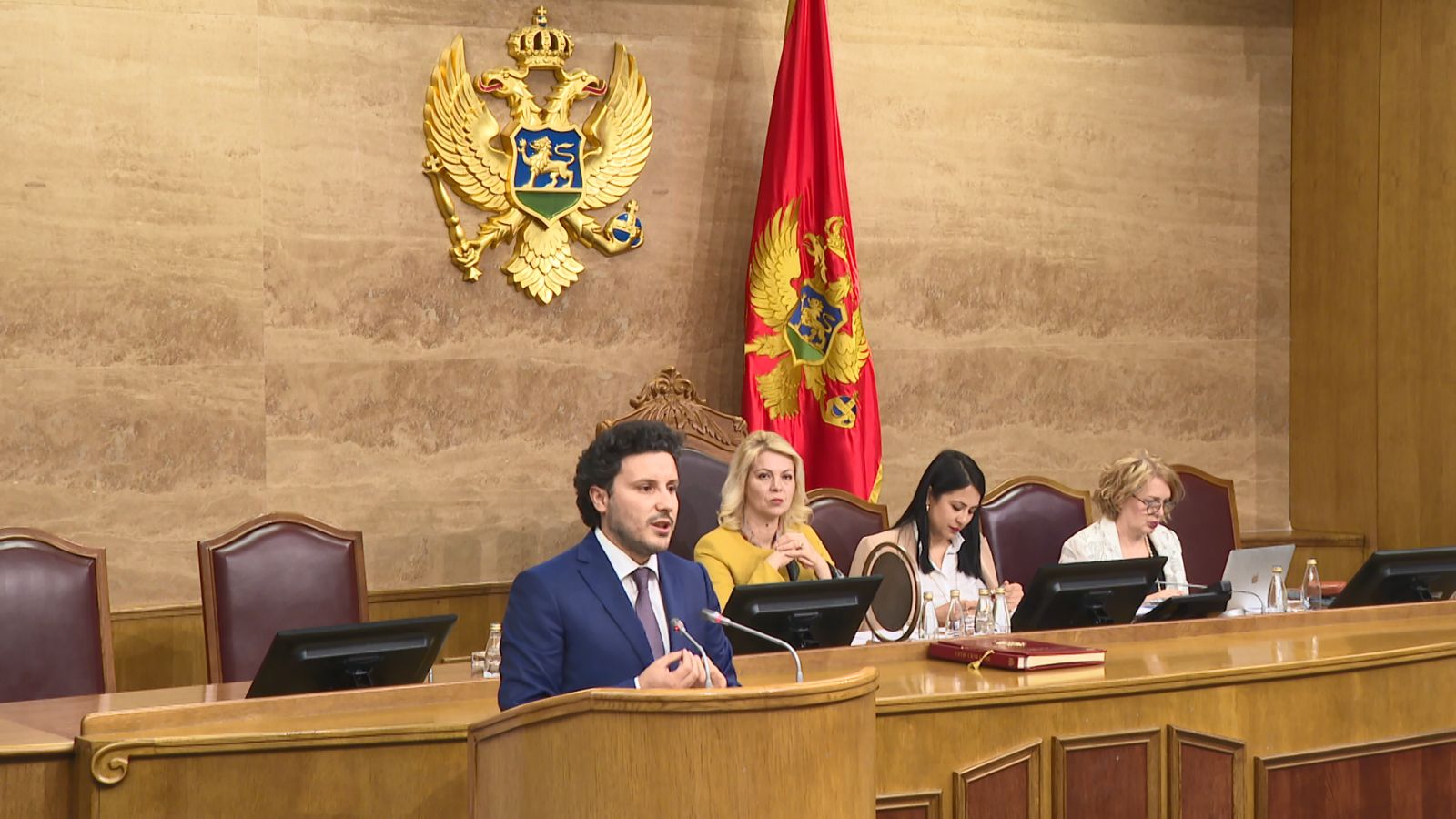 Aleksa i Dritan: Mi ili mafija, nema ništa između