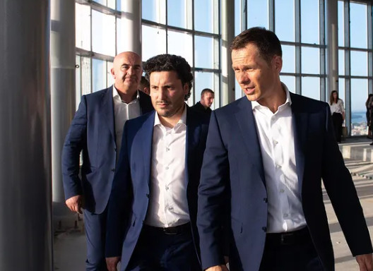 Abazović i Siniša Mali obišli Beograd na vodi