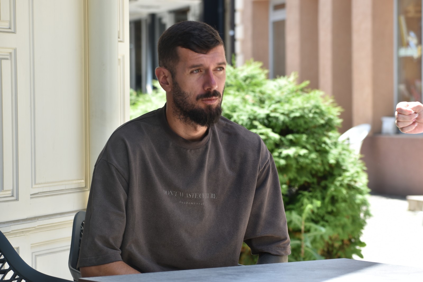 FUDBALSKI AS U RODNOM GRADU Šćekić sa porodicom uživa u Beranama, a za generacije koje dolaze ima samo jednu poruku (VIDEO)