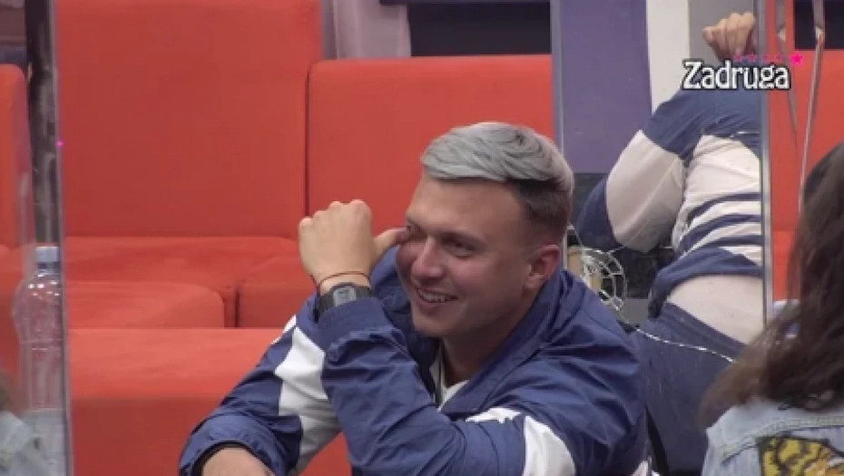 NEPREPOZNATLJIV Stefan Karić napravio transformaciju koju niko od njega nije očekivao (FOTO)