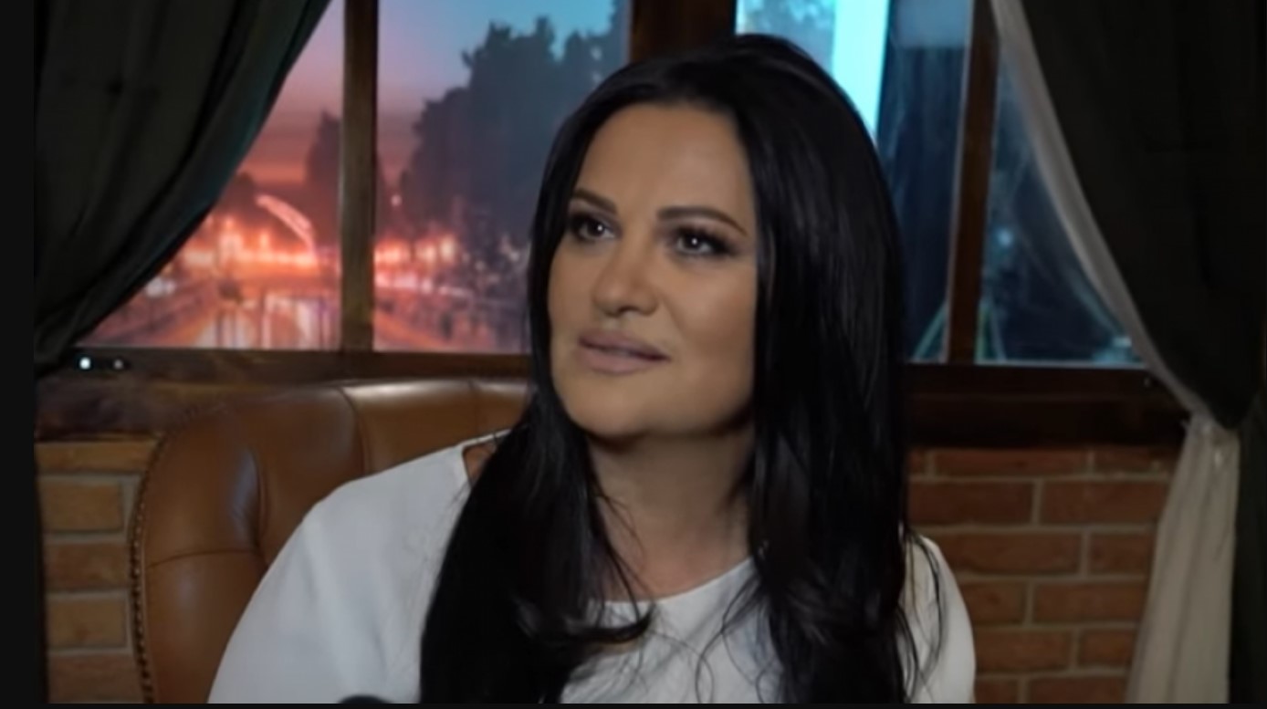 PJEVAČICA OSTALA U ŠOKU Janu Todorović istetovirao vjerni fan!