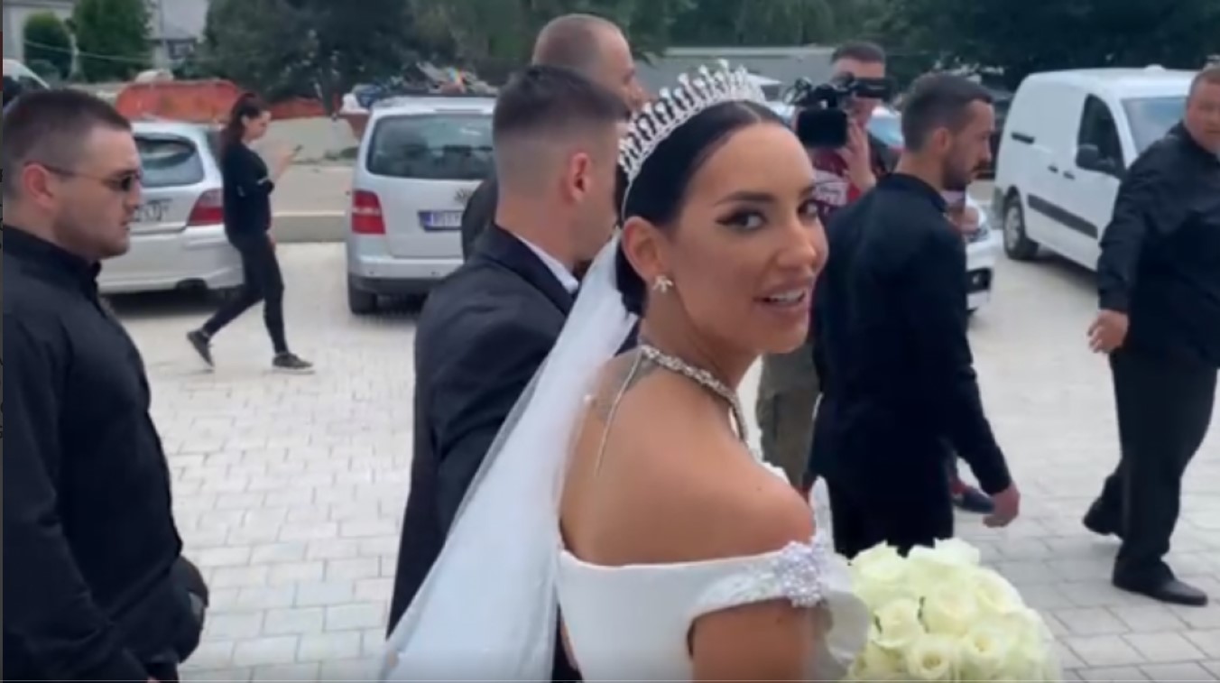 KAĆA BIJESNA KAO RIS! Objasnila da li Gobelja duguje 300 EURA!