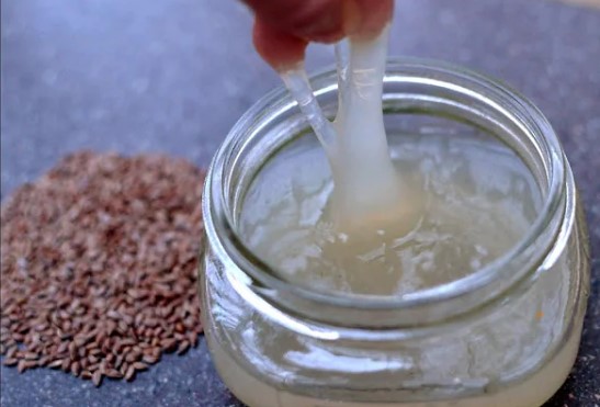 Izbrišite bore sa lica: Recept za masku od lanenog semena