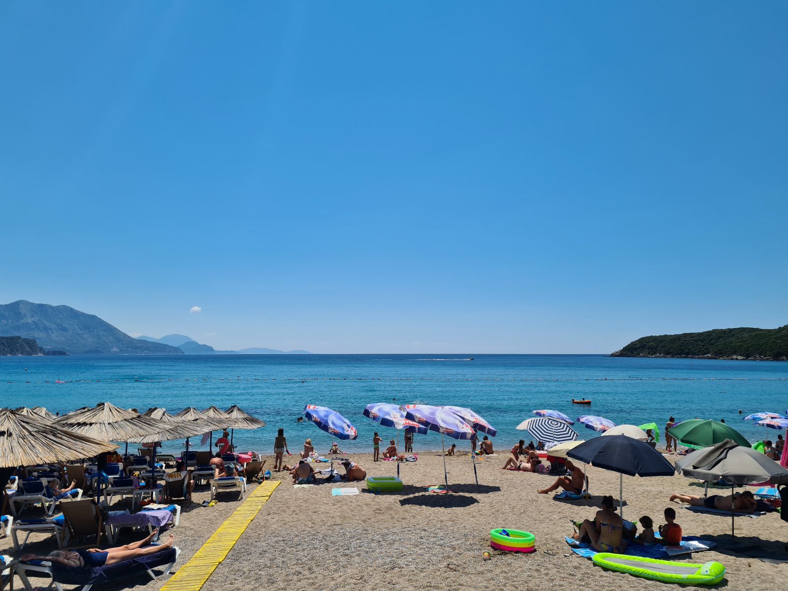 AKO IDETE NA LETOVANJE, PAZITE SE OVOGA! Možete dobiti kaznu i do 1300 eura!