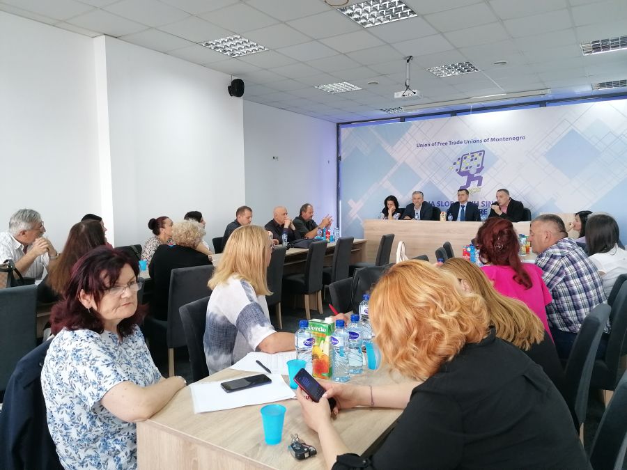 BOŽOVIĆ: Vratiti ugled i dostojanstvo profesiji prosvjetnih radnika