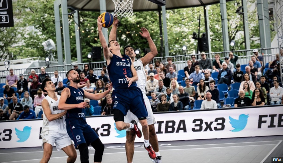 PRŠTAĆE NA SVE STRANE Srbija protiv domaćina za finale Svjetskog prvenstva