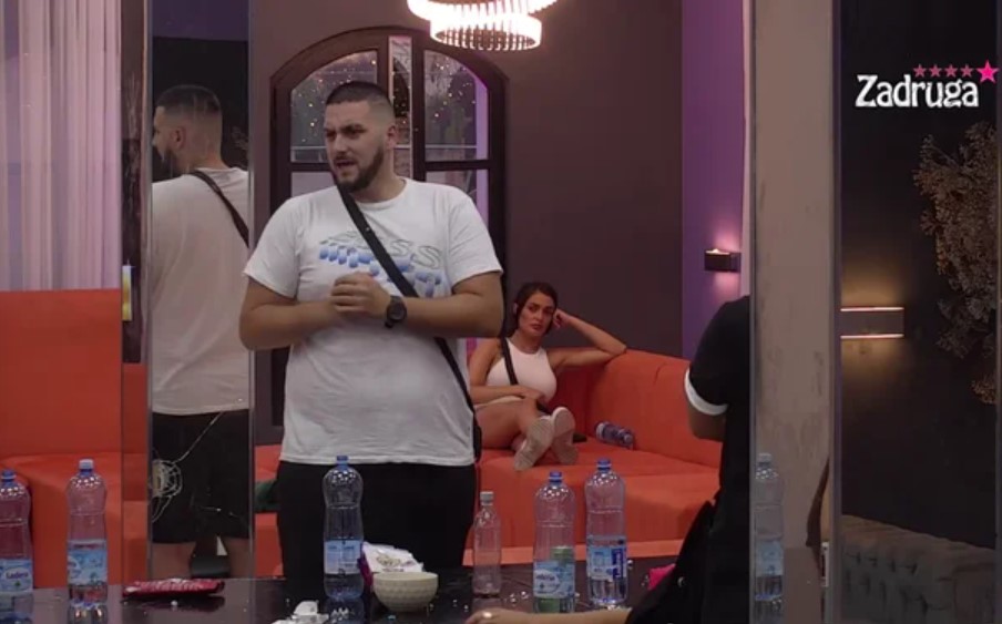 POGUBIO SE! Zola u rebusu! TOTALNO ODLEPIO ZA VIKI! (VIDEO)