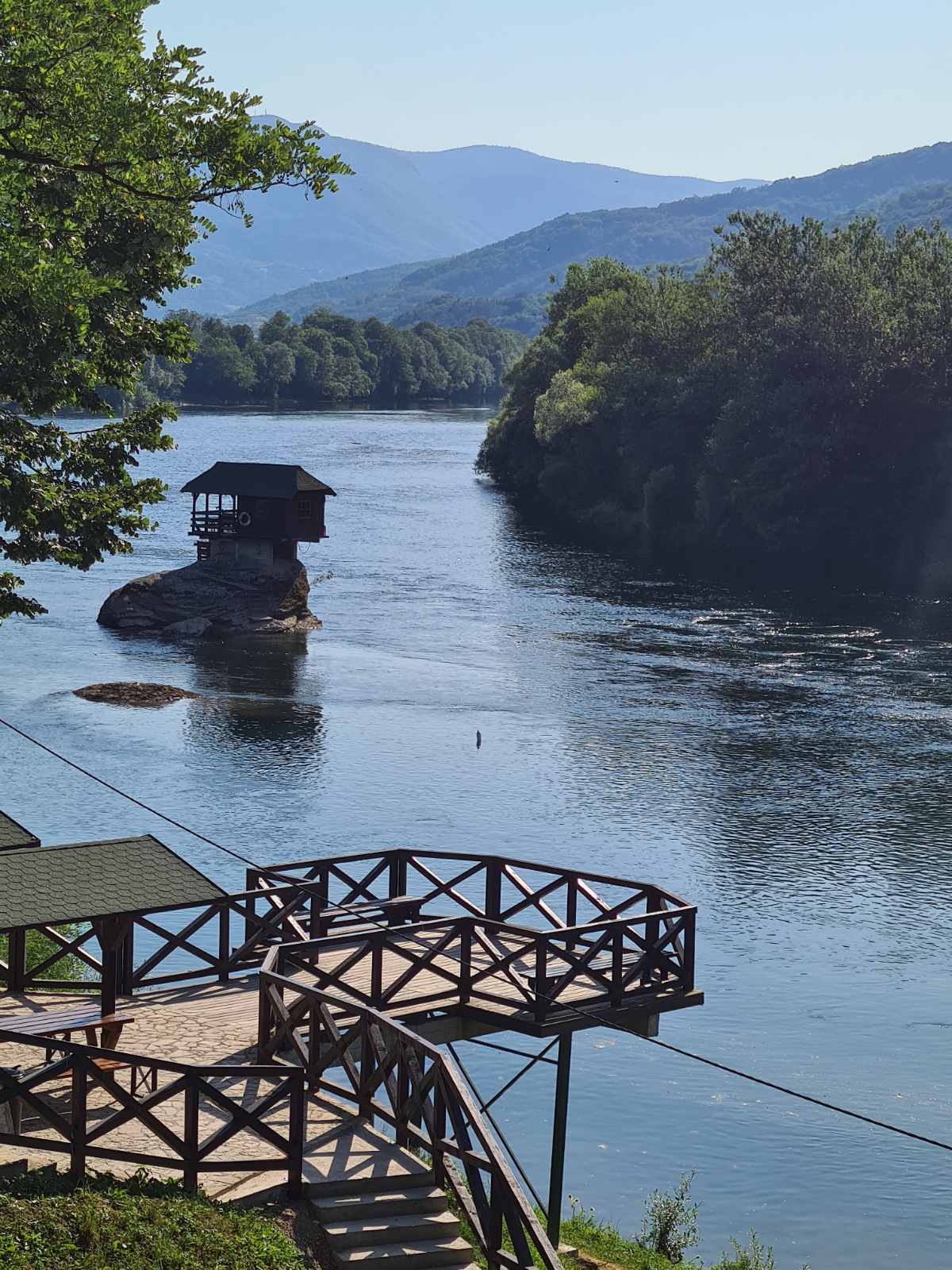 VREMENSKA PROGNOZA Danas sunčano i toplo, do 40 stepeni