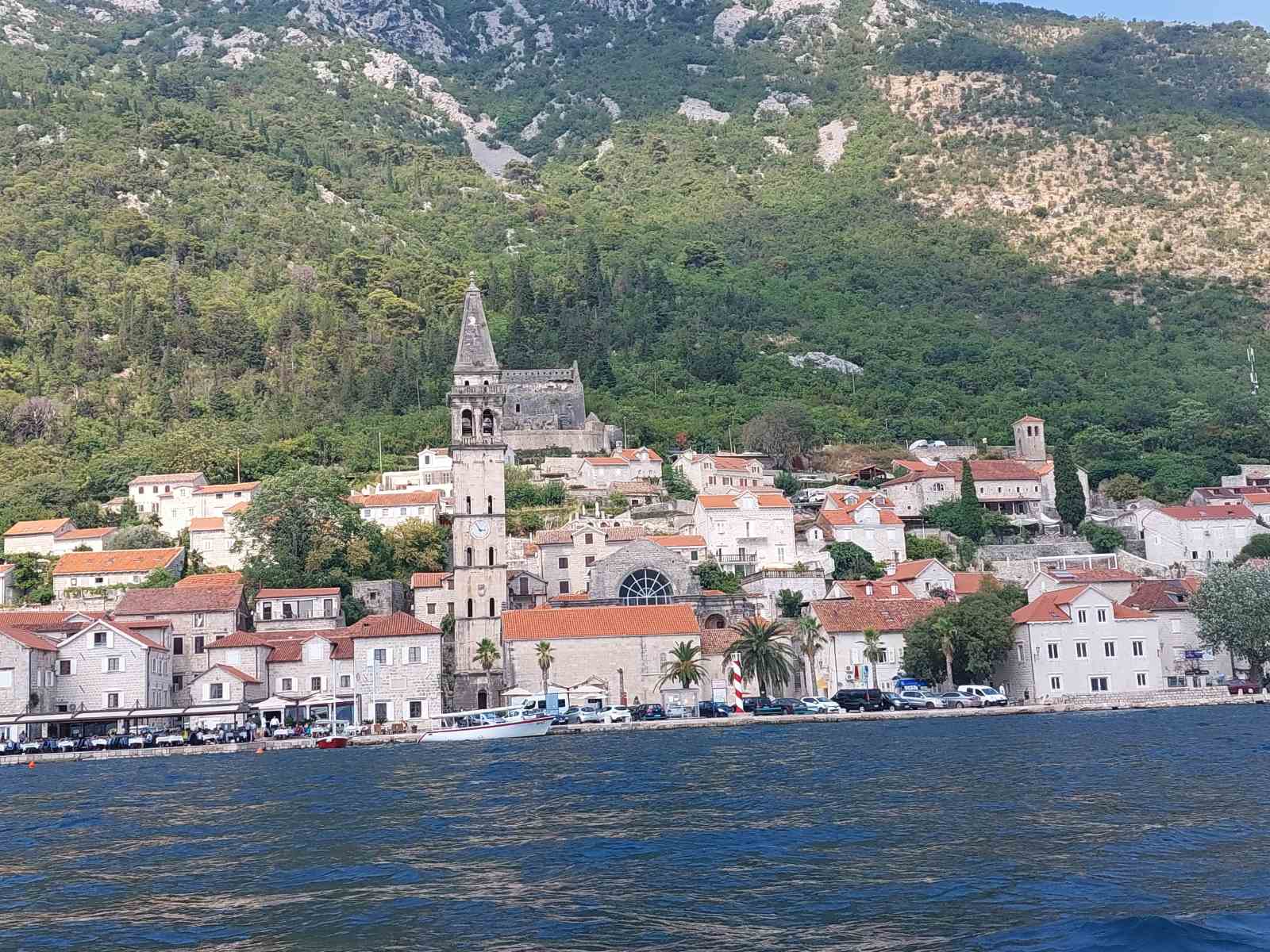 NAJNOVIJI PODACI MONSTATA: U avgustu preko milion noćenja turista