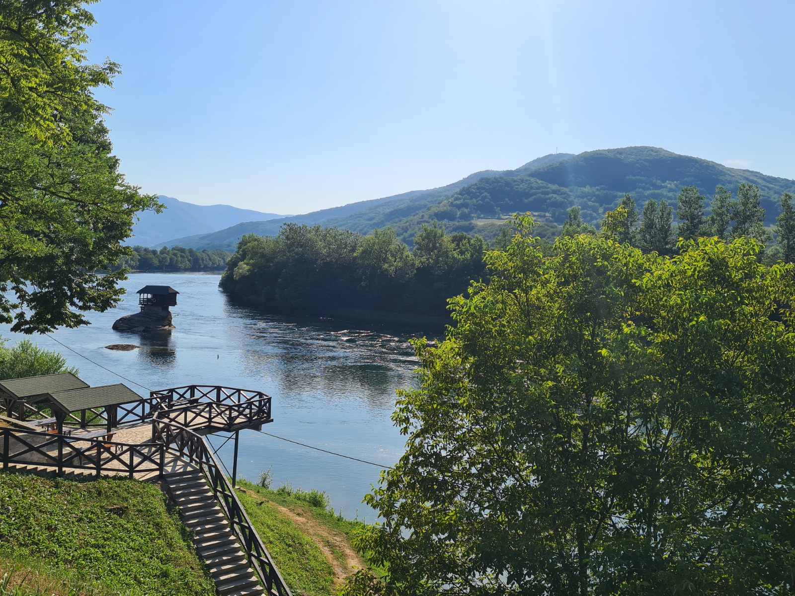 Pretežno sunčano, do 35 stepeni