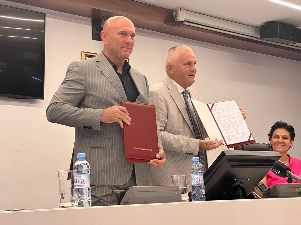 'BUDVA I VRAČAR POBRATIMLJENI' Krunisano višedecenijsko prijateljstvo