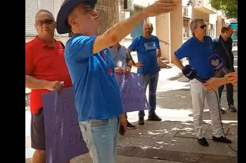 JAJIMA NA ZGRADU VLADE Bivši radnici Montenegro erlajnsa radikalizovali protest