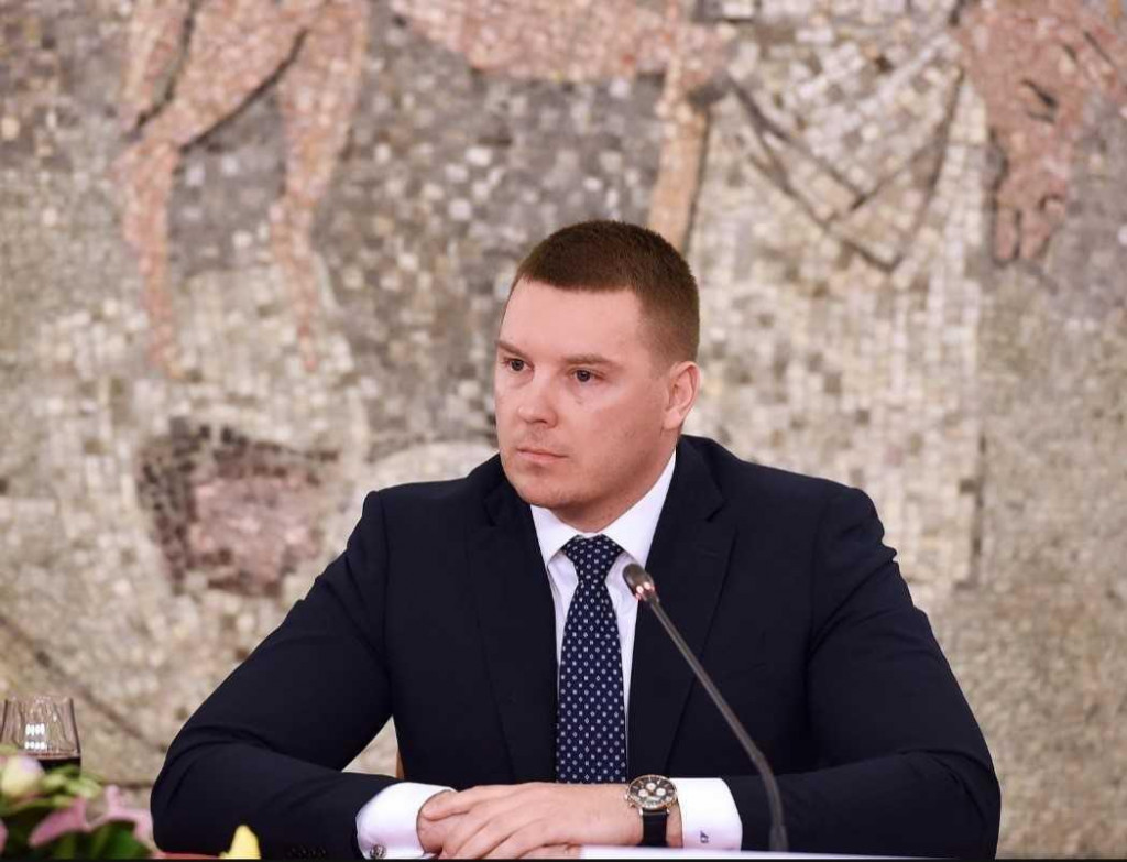 MINISTAR O POŽARU U IGALU: MUP u pripravnosti, situacija povoljnija nego jutros