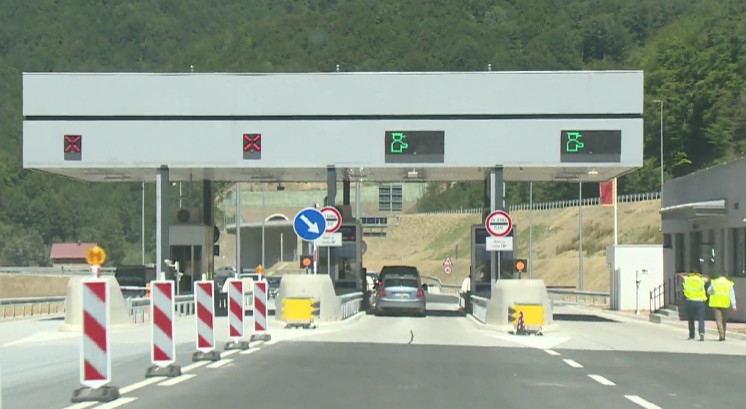 U PRETHODNH PAR DANA: Auto-put u Kolašin doveo brojne goste
