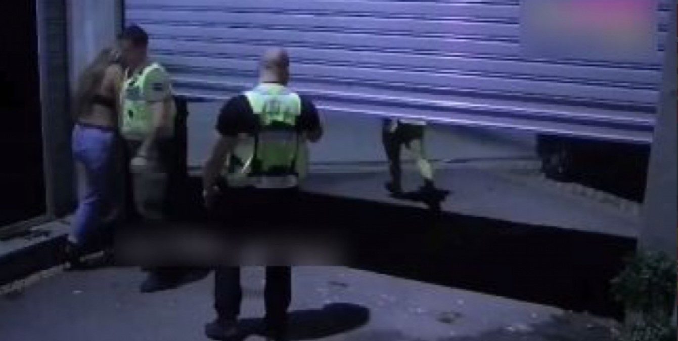 DALILA NA SAMOM KRAJU BEŽI IZ ZADRUGE Zadrugarka u jeku nervnog sloma podigla kapiju