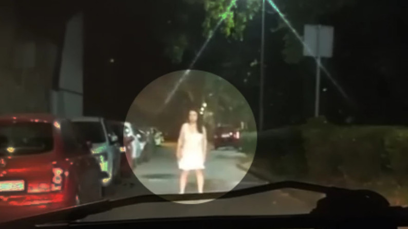 SCENA U BEOGRADU KAO IZ HOROR FILMA Žena u bijeloj spavaćici usred noći stajala na ulici