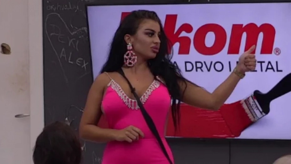 SANJA GRUJIĆ U VEZI SA STARIJIM ČOVJEKOM?! Zadrugarka mislila da je kamera ne snima i otkrila šok detalje